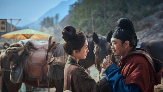 电影《长安的荔枝》剧照(资料照片)。新华社发