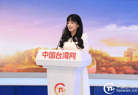 台湾青年演员苏祈安分享微短剧《宁波·遇见》幕后故事。(中国台湾网记者 尹赛楠 摄)