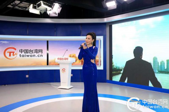 开幕式上,中国铁路文工团演员们带来精彩的文艺演出。(中国台湾网记者 尹赛楠 摄)