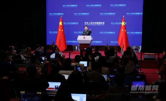 1月29日下午，国防部举行例行记者会，国防部新闻局副局长、国防部新闻发言人蒋斌大校答记者问。